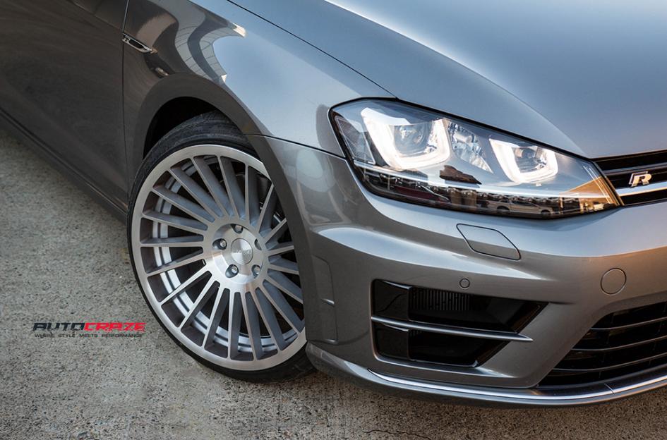 VOLKSWAGEN GOLF IND T SILVER MACHINED FACE